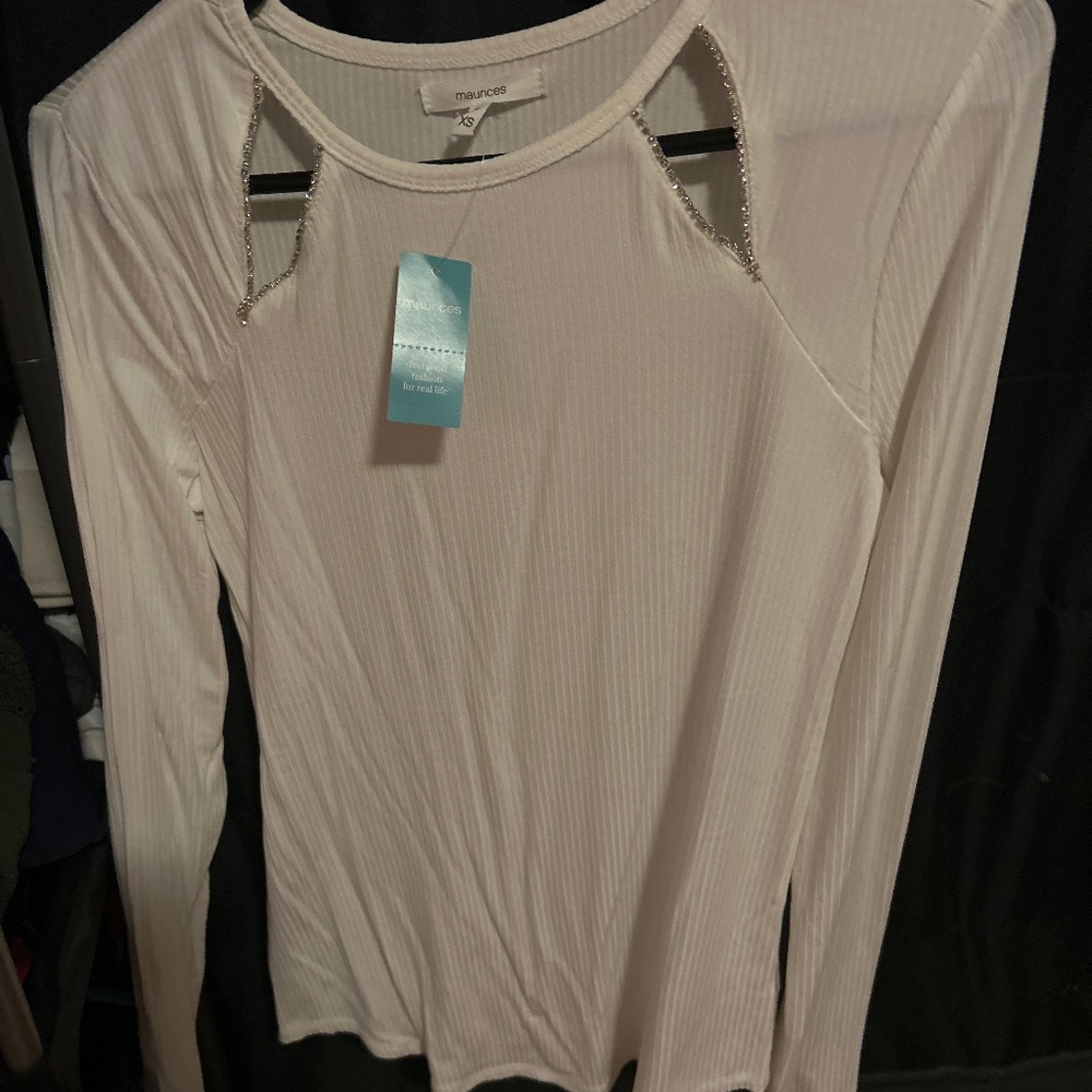 Maurice’s shirt